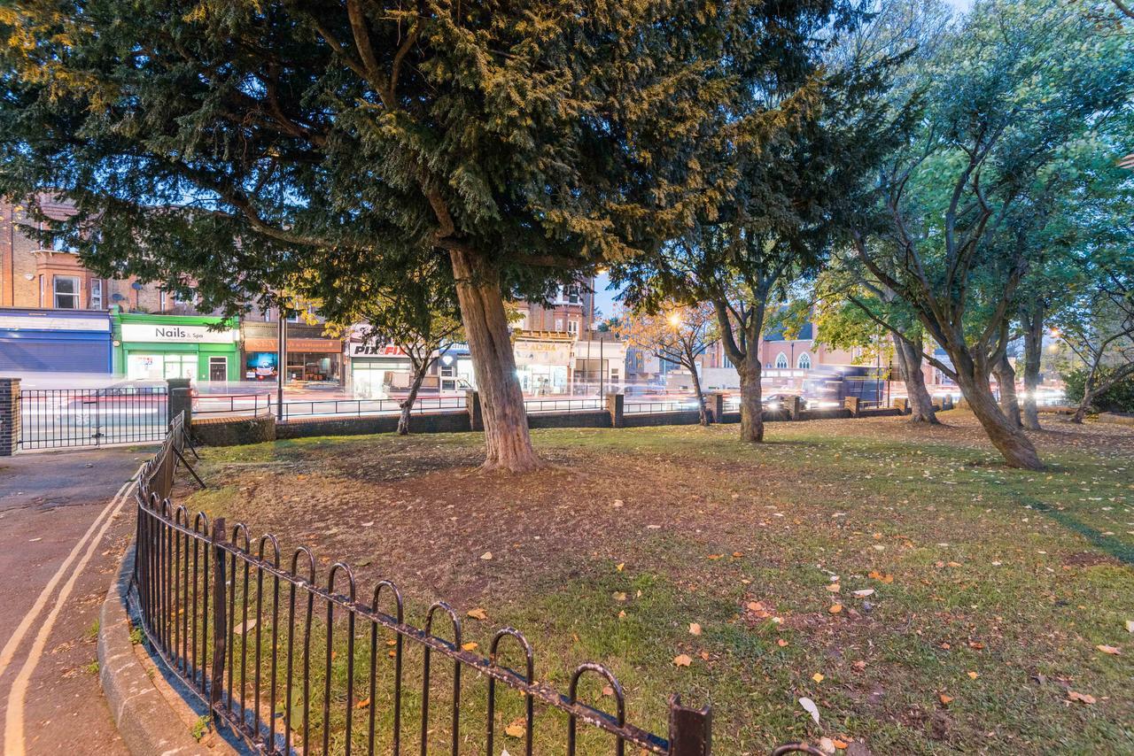 Comfortable Home In Wandsworth لندن المظهر الخارجي الصورة